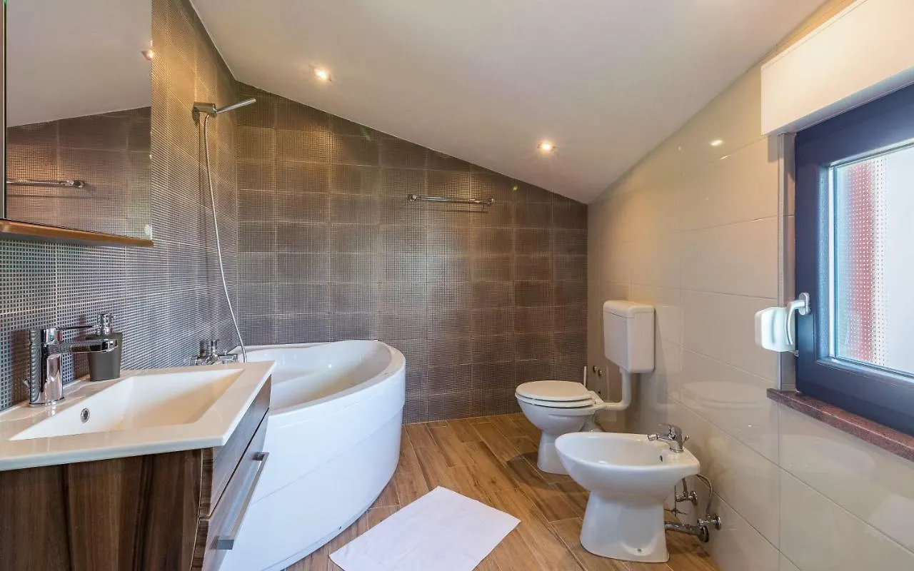 Apartmani Kazun - App 4 - Ferienhaus Fažana Casa de Férias